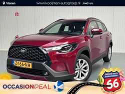 Lava red parelmoer (rood parelmoer) Gebruikt 2024 Toyota Corolla Cross Active SUV | € 34.400 (Eerlijke prijs)