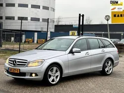 Grijs, metallic lak Gebruikt 2009 Mercedes C200 Business Stationwagen | € 3.695