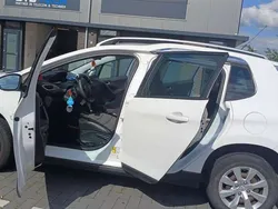 Wit Gebruikt 2015 Peugeot 2008 Access SUV | € 6.500 (Eerlijke prijs)