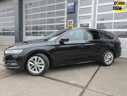 Zwart Gebruikt 2021 Skoda Octavia Business Line Stationwagen | € 16.990 (Eerlijke prijs)