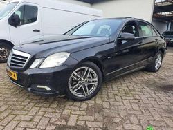 Zwart Gebruikt 2009 Mercedes E220 Avantgarde Sedan | € 5.000 (Eerlijke prijs)