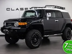 Zwart, metallic lak Gebruikt 2010 Toyota FJ Cruiser SUV | € 49.950