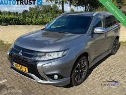 Grijs Gebruikt 2015 Mitsubishi Outlander Edition SUV | € 15.945 (Eerlijke prijs)