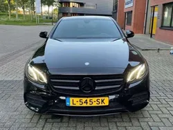 Zwart Gebruikt 2016 Mercedes E200 AMG Sedan | € 27.000 (Eerlijke prijs)