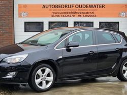 Zwart Gebruikt 2011 Opel Astra Cosmo Hatchback | € 3.995 (Eerlijke prijs)