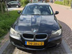 Zwart Gebruikt 2009 BMW 318 Sedan | € 2.499 (Super prijs)