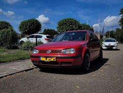 Rood Gebruikt 2003 VW Golf IV Highline Hatchback | € 2.500 (Iets duurder)