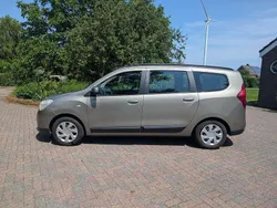 Zilver Gebruikt 2014 Dacia Lodgy Lauréate MPV | € 8.750