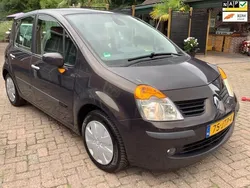 Bruin Gebruikt 2005 Renault Modus MPV | € 3.980 (Duur)