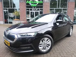 Zwart Gebruikt 2022 Skoda Octavia Business Line Stationwagen | € 21.395 (Eerlijke prijs)