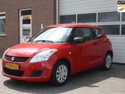 Rood Gebruikt 2013 Suzuki Swift Hatchback | € 4.450 (Super prijs)