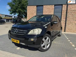 Zwart Gebruikt 2005 Mercedes ML500 SUV | € 8.450 (Goede deal)