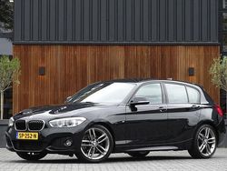 Zwart Gebruikt 2018 BMW 118 Executive Hatchback | € 15.995 (Eerlijke prijs)