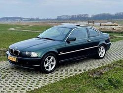 Groen Gebruikt 2001 BMW 318 Executive Coupé | € 4.950 (Duur)