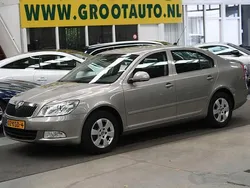Beige Gebruikt 2009 Skoda Octavia Elegance Hatchback | € 6.944 (Eerlijke prijs)
