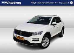 Wit Gebruikt 2020 VW T-Roc Business SUV | € 22.950 (Super prijs)