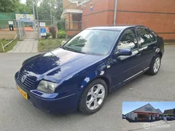 Blauw Gebruikt 2003 VW Bora Sportline Sedan | € 1.399 (Iets duurder)