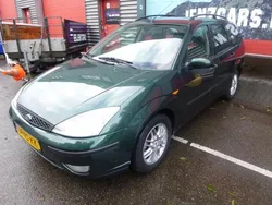 Groen Gebruikt 2004 Ford Focus Trend Stationwagen | € 999 (Goede deal)