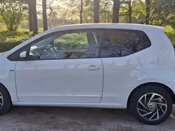 Wit Gebruikt 2019 VW up! Hatchback | € 7.500 (Goede deal)