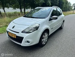 Wit Gebruikt 2011 Renault Clio GrandTour Night&Day Stationwagen | € 5.299 (Eerlijke prijs)