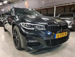 Zwart Gebruikt 2021 BMW 330 Executive Stationwagen | € 36.849 (Eerlijke prijs)