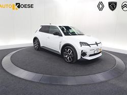 Wit Nieuw 2025 Renault R5 Komfort Hatchback | € 33.900 (Eerlijke prijs)