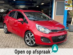 Rood Gebruikt 2014 Kia Rio 2 Hatchback | € 11.950 (Eerlijke prijs)