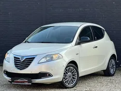 Wit Gebruikt 2011 Lancia Ypsilon Gold Hatchback | € 5.990