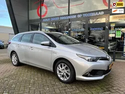 Grijs Gebruikt 2017 Toyota Auris Hybrid Stationwagen | € 16.500 (Iets duurder)