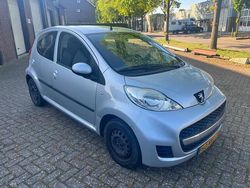 Grijs Gebruikt 2010 Peugeot 107 Urban Move Hatchback | € 1.250 (Super prijs)