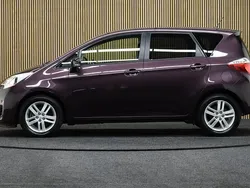 Rood Gebruikt 2014 Toyota Verso-S MPV | € 15.850 (Duur)