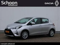 Grijs Gebruikt 2017 Toyota Yaris Hatchback | € 10.450 (Eerlijke prijs)