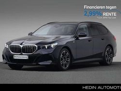 Zwart Gebruikt 2024 BMW i5 M Sport Sedan | € 58.880 (Eerlijke prijs)