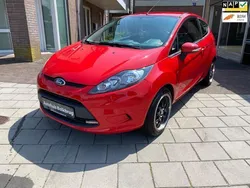 Rood Gebruikt 2009 Ford Fiesta Titanium Hatchback | € 3.845 (Goede deal)