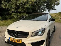 Wit Gebruikt 2015 Mercedes CLA180 Ambition Sedan | € 15.500 (Iets duurder)