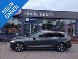 Grijs Gebruikt 2020 Volvo V60 R-Design Stationwagen | € 22.900 (Duur)
