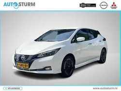 Blanc white & arctique black Gebruikt 2022 Nissan Leaf N-Connecta Hatchback | € 17.450 (Eerlijke prijs)