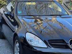 Zwart Gebruikt 2006 Mercedes SLK200 Cabriolet | € 8.995 (Goede deal)