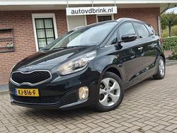 Zwart Gebruikt 2016 Kia Carens MPV | € 14.740 (Eerlijke prijs)