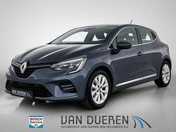 Grijs Gebruikt 2020 Renault Clio V Intens Hatchback | € 11.750 (Eerlijke prijs)