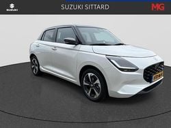 Wit Nieuw 2025 Suzuki Swift Style Hatchback | € 26.950