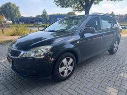 Zwart Gebruikt 2010 Kia Ceed Stationwagen | € 1.499 (Super prijs)