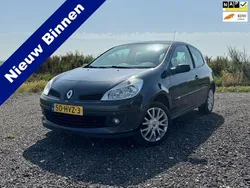 Grijs Gebruikt 2009 Renault Clio II Collection Hatchback | € 2.888 (Iets duurder)