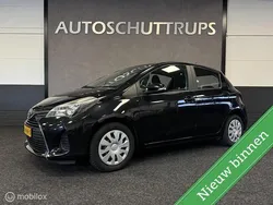 Zwart Gebruikt 2015 Toyota Yaris Hatchback | € 8.949 (Eerlijke prijs)