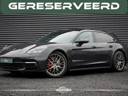 Grijs Gebruikt 2018 Porsche Panamera Sport Turismo Sedan | € 59.950 (Super prijs)