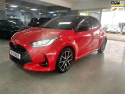 Rood Gebruikt 2021 Toyota Yaris Edition Hatchback | € 22.250 (Eerlijke prijs)