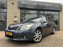 Blauw Gebruikt 2010 Toyota Avensis Executive Stationwagen | € 7.950 (Eerlijke prijs)