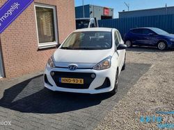 Wit Gebruikt 2017 Hyundai i10 Hatchback | € 5.250 (Super prijs)