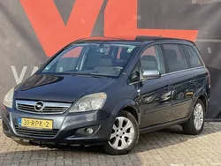 Grijs Gebruikt 2010 Opel Zafira Cosmo MPV | € 1.948
