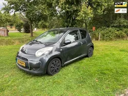 Grijs Gebruikt 2011 Citroën C1 Exclusive Hatchback | € 1.995 (Eerlijke prijs)